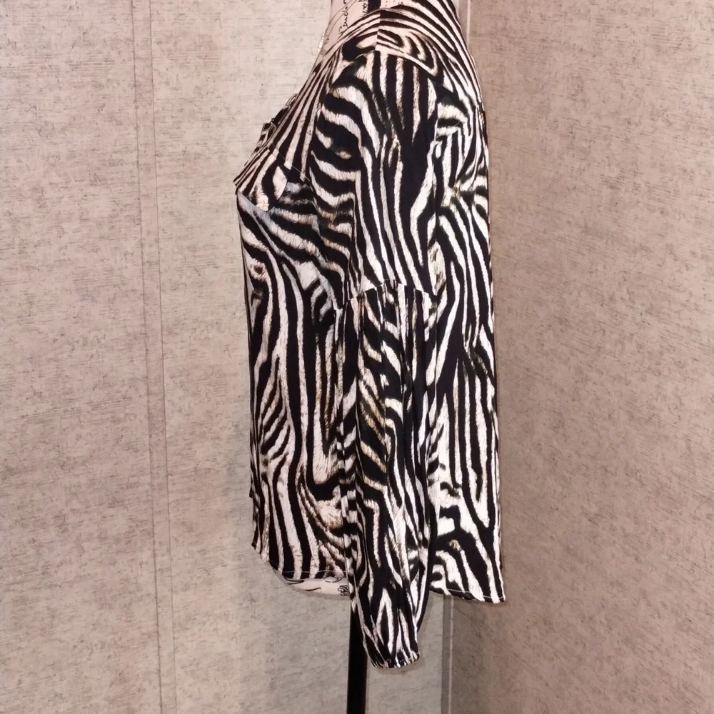 EUC Women's Fate Blouse - Picture 13 of 16